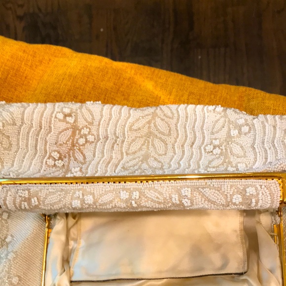 Vintage White and Gold Beaded Clutch - Picture 5 of 5